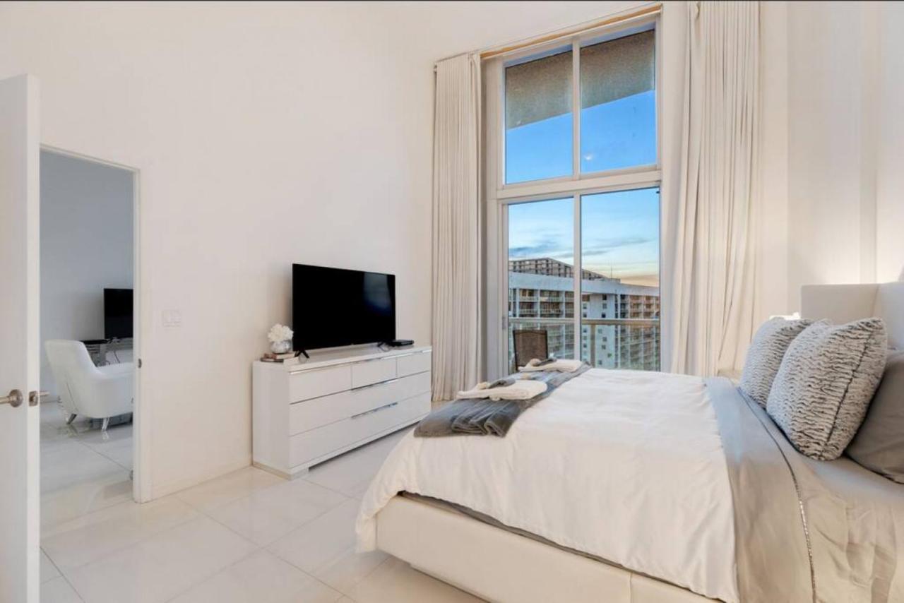 Beautiful One Bedroom Condo 16Ft Ceilings At The W Miami Zewnętrze zdjęcie